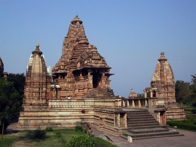 ARCHITECTURE OF HINDU TEMPLE